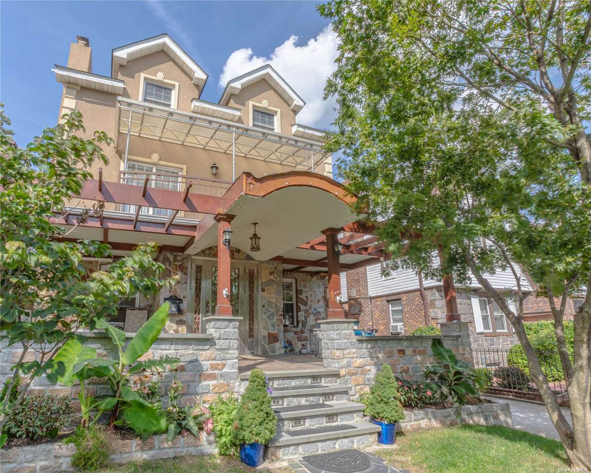 14215 Booth Memorial Avenue - Photo 1