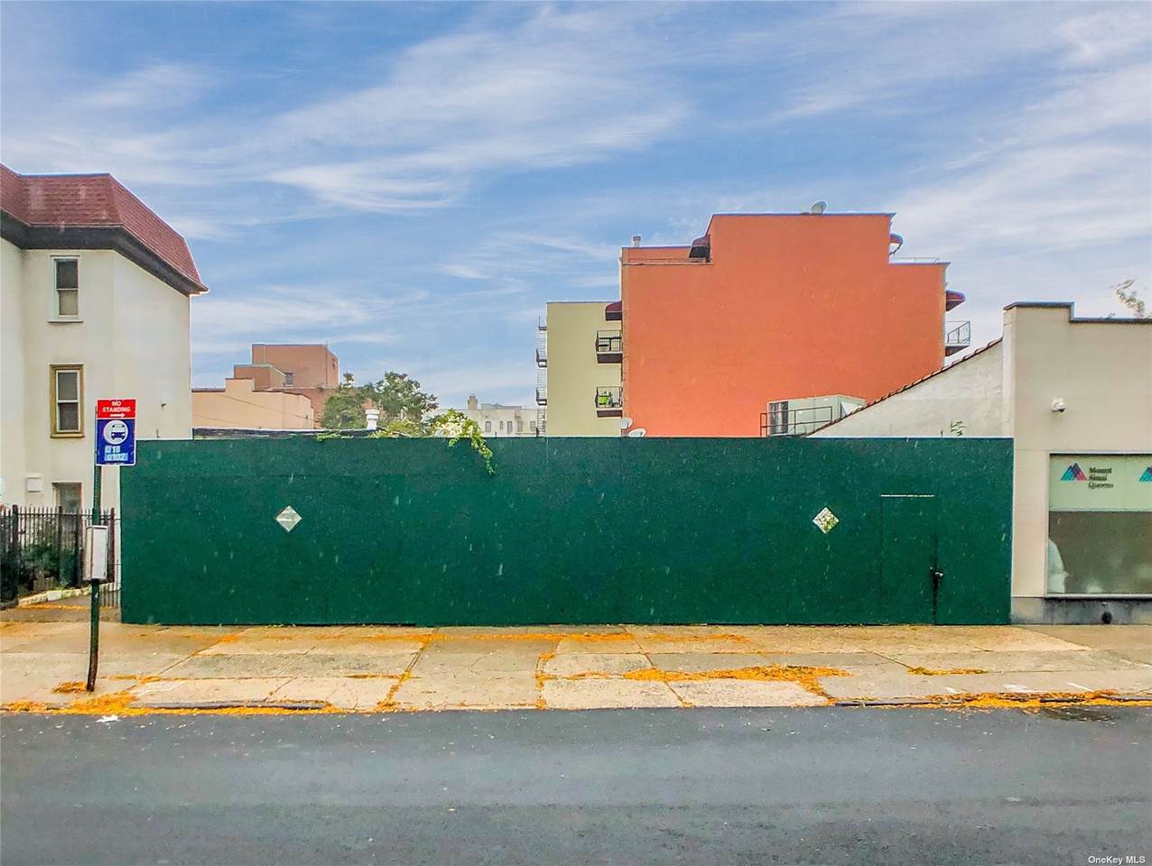 27-09/11 30th Avenue - Photo 1