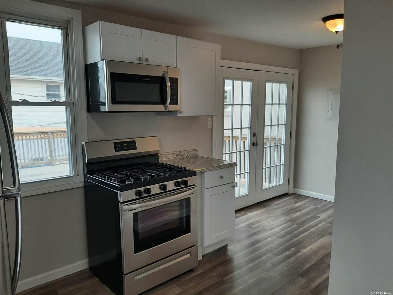 949 Beech Street - Photo 1