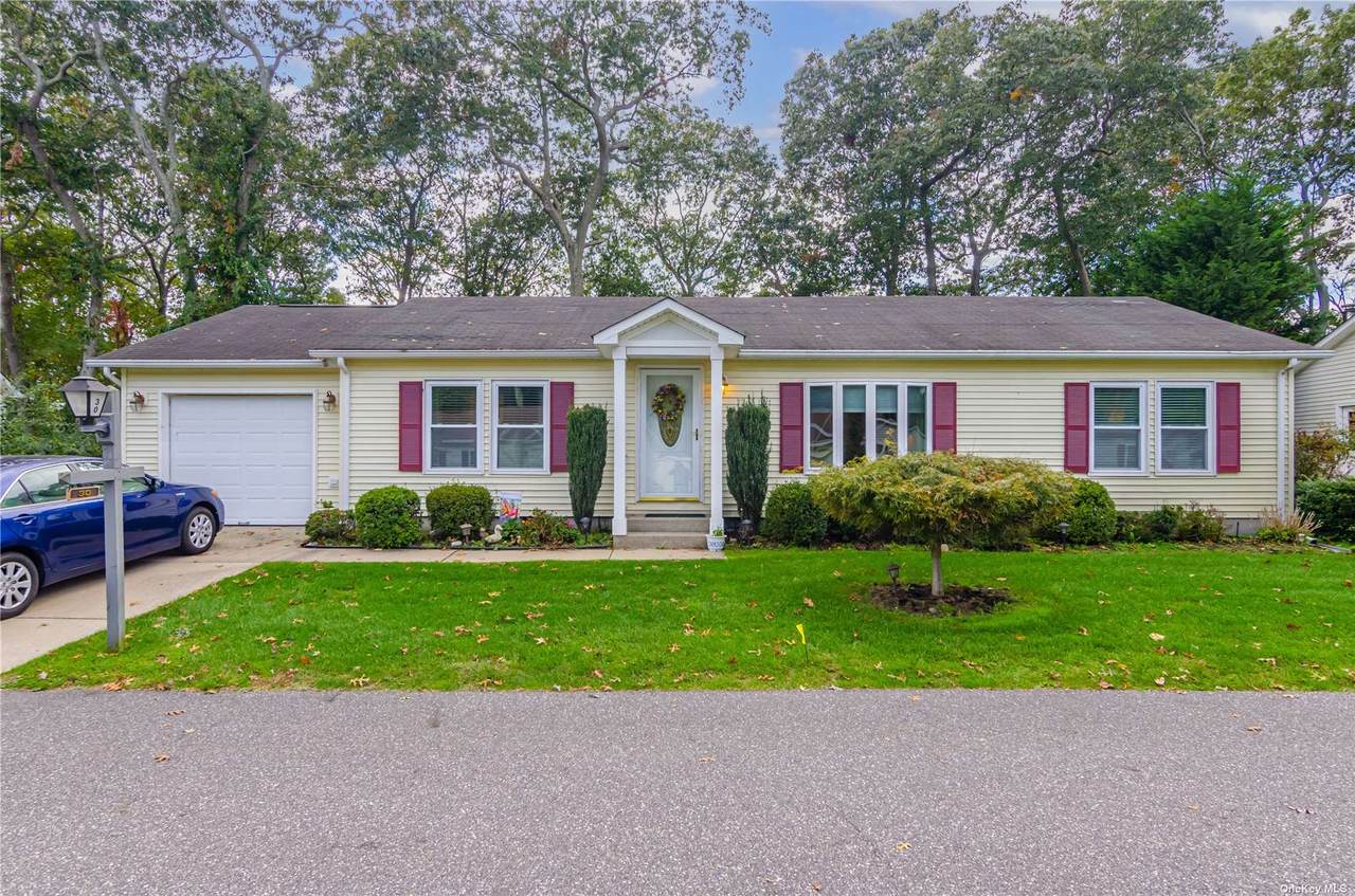 1407 Middle Road - Photo 1