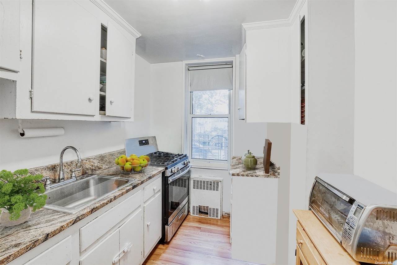 2461 29th Street - Photo 1