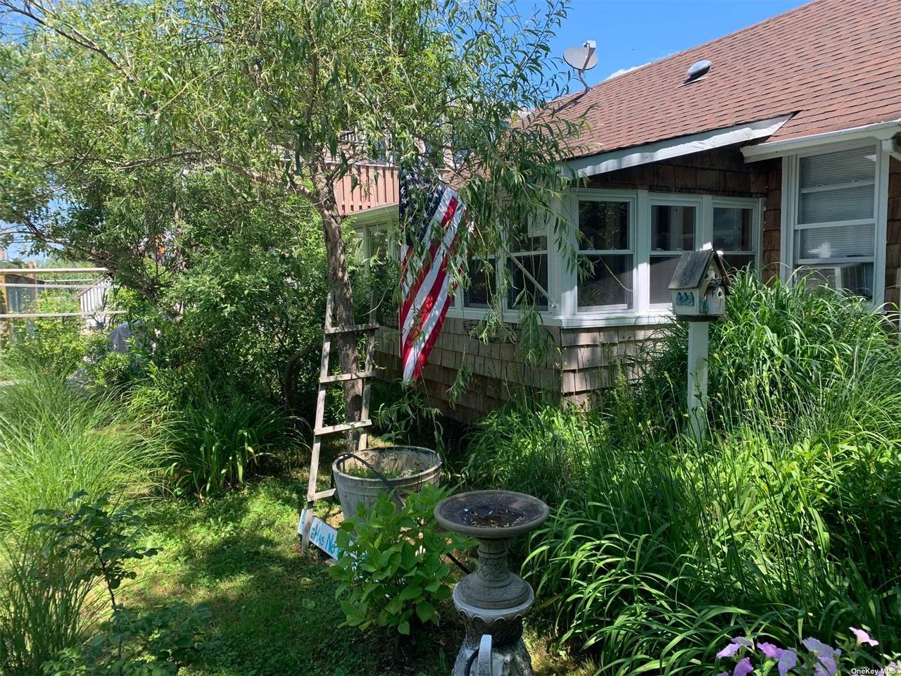 120 Bungalow Walk - Photo 1