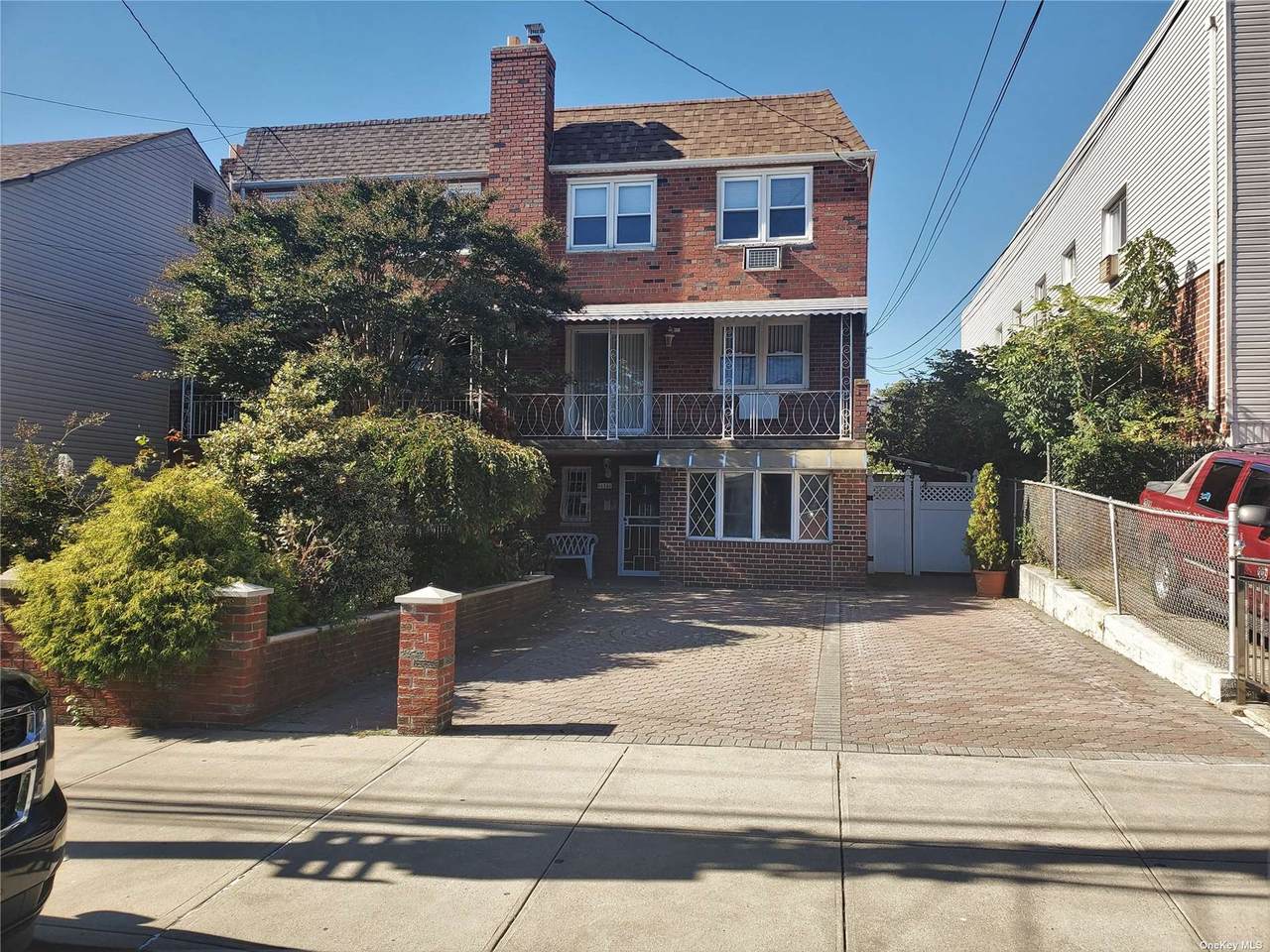 66-46 79 Place - Photo 1