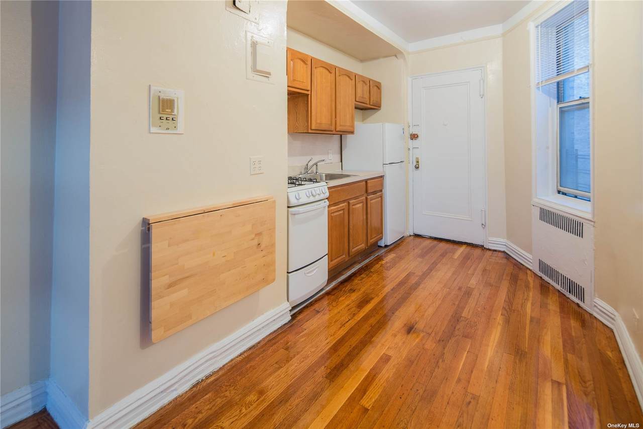 111-56 76 Drive - Photo 1
