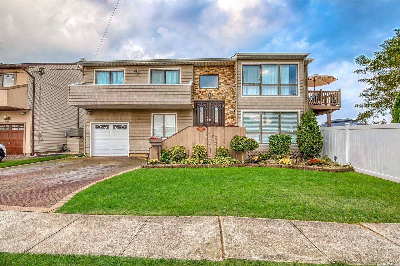 3353 Murdock Avenue - Photo 1