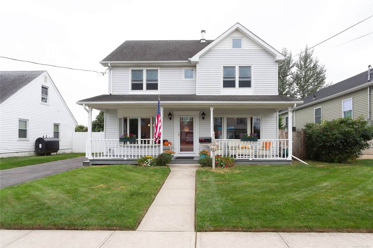 662 Barnes Avenue - Photo 1