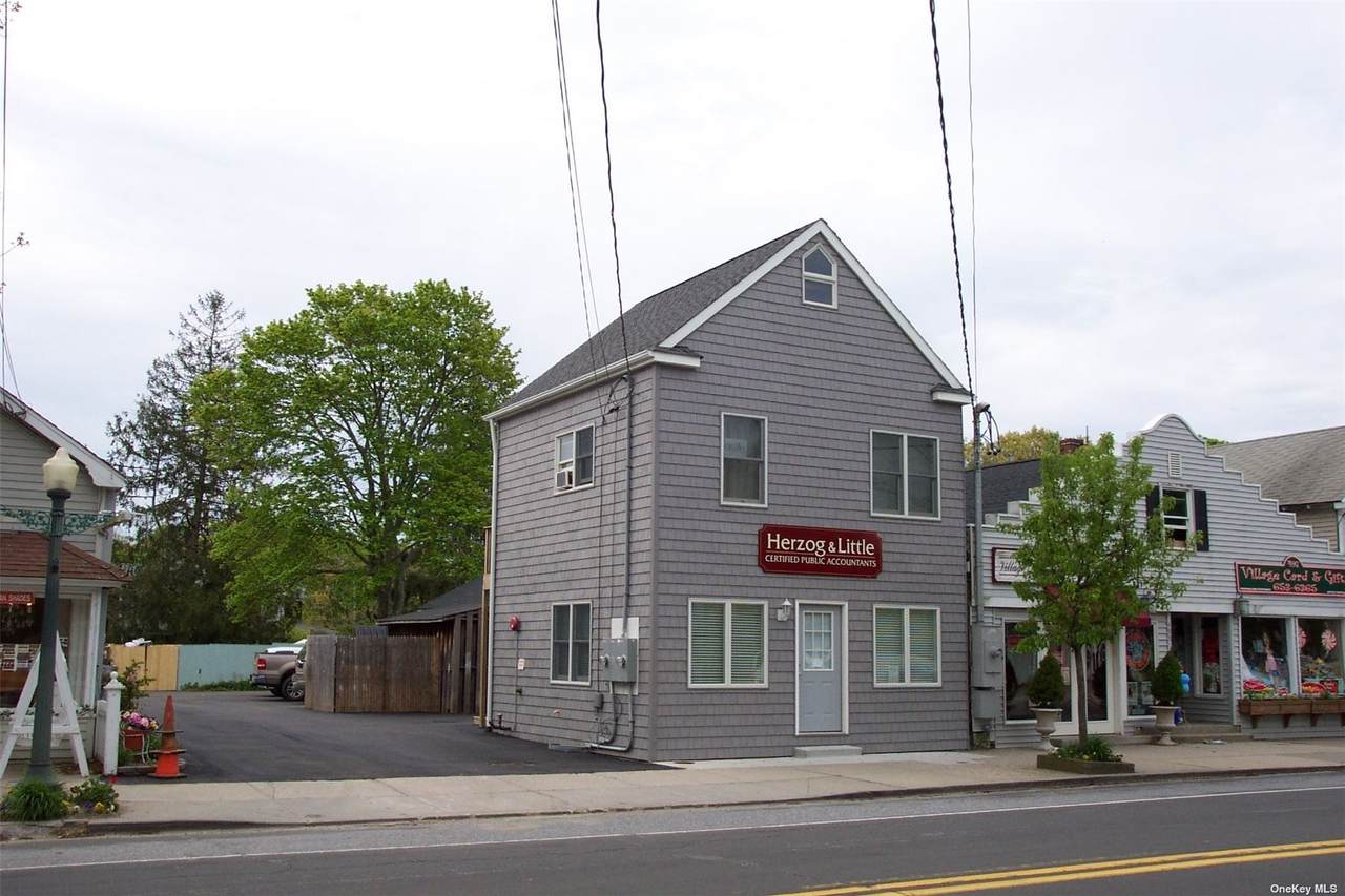 493 Montauk - Photo 1