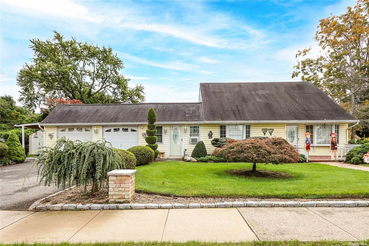 2484 Lindy Road - Photo 1