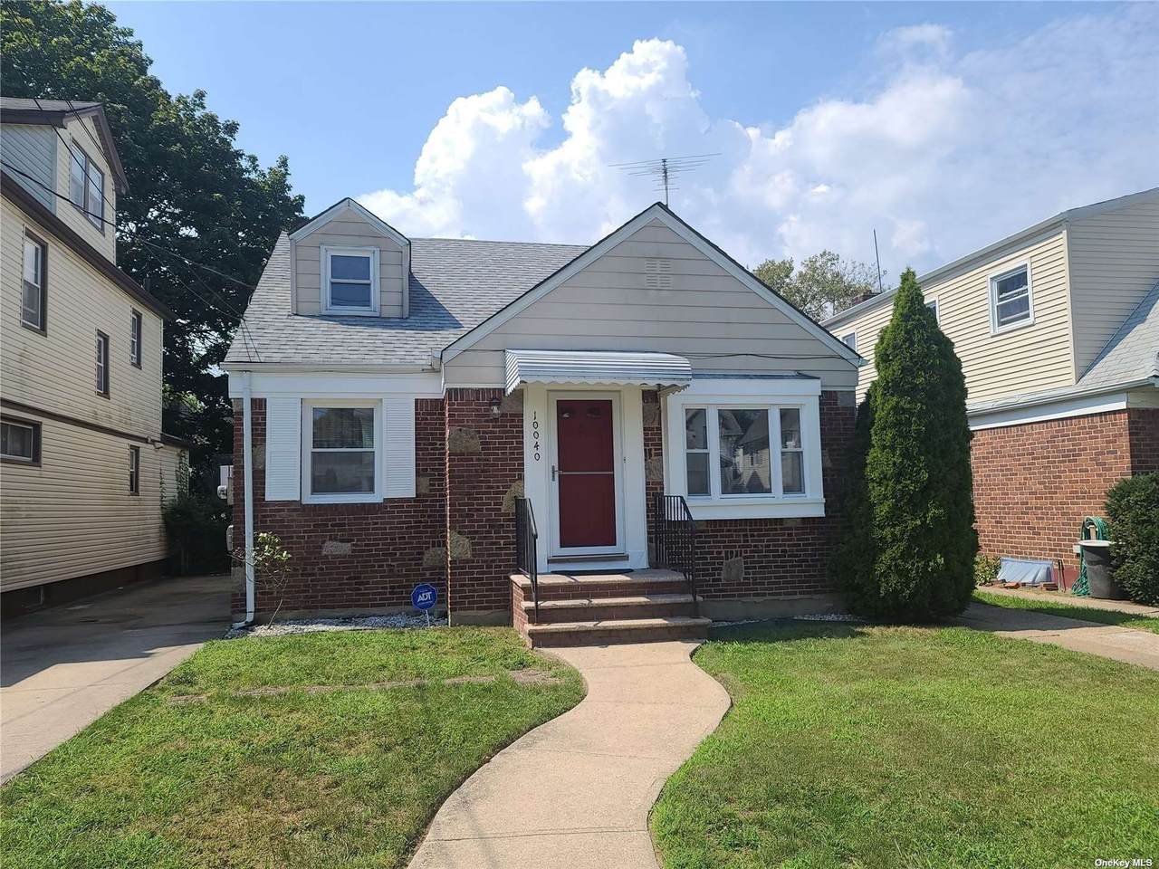 100-40 203rd Street - Photo 1