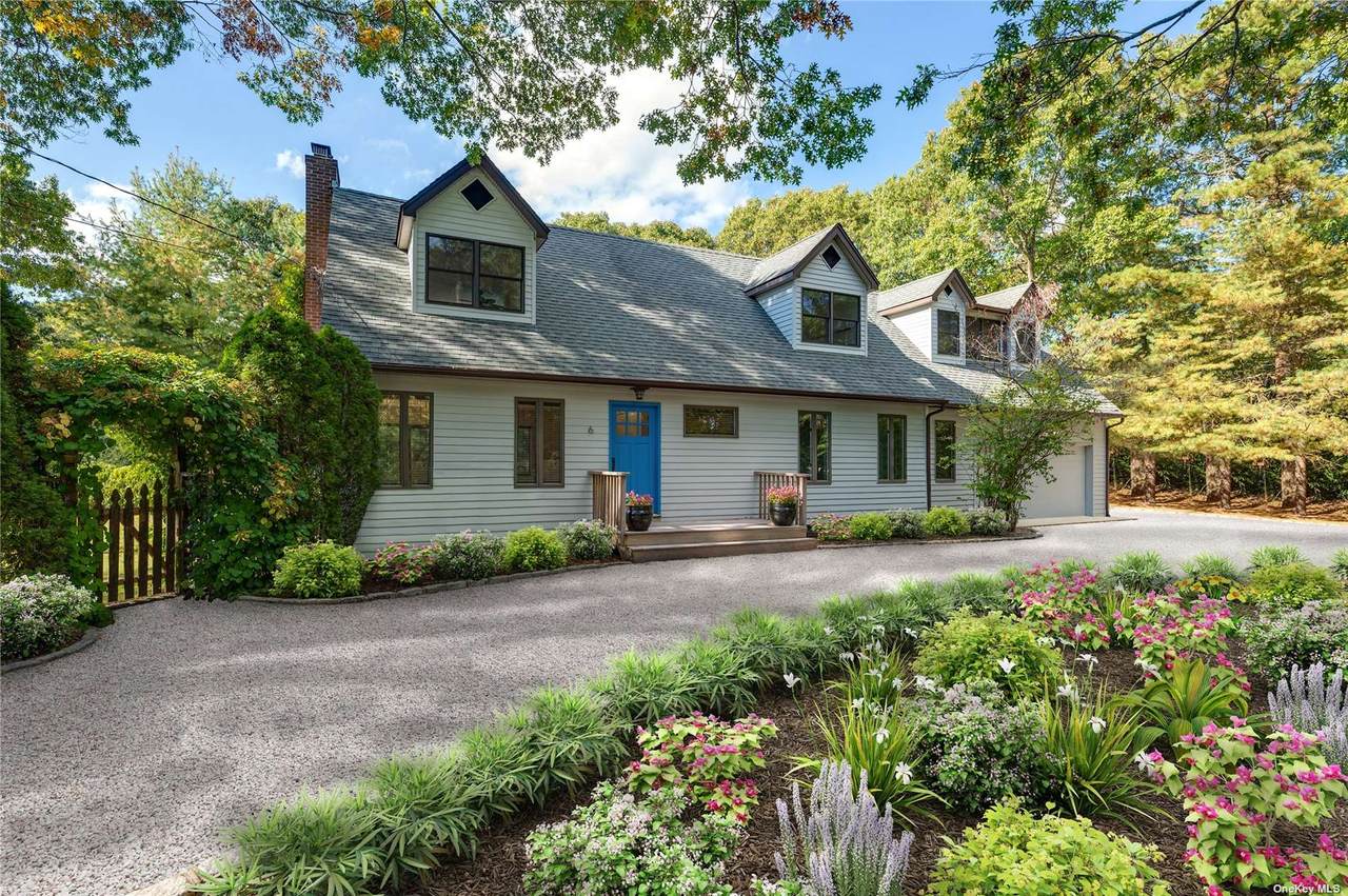 6 Deerland Drive - Photo 1