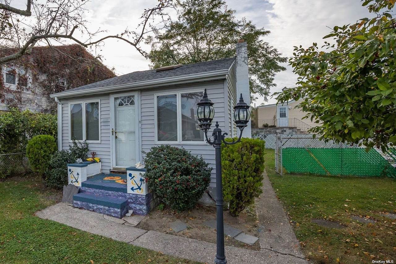 68 West Boulevard - Photo 1