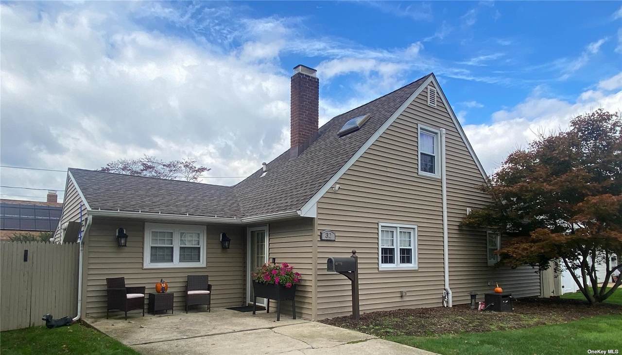 32 Forest Lane - Photo 1