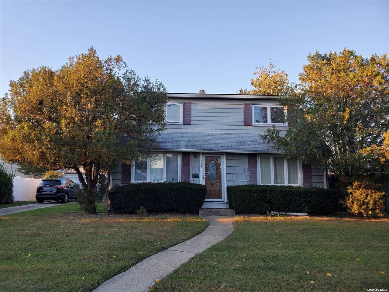 294 Montgomery Avenue - Photo 1