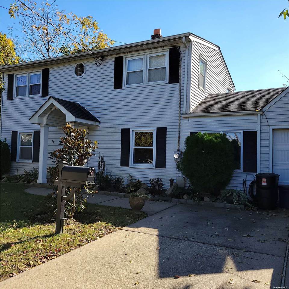 582 Dryden Street - Photo 1