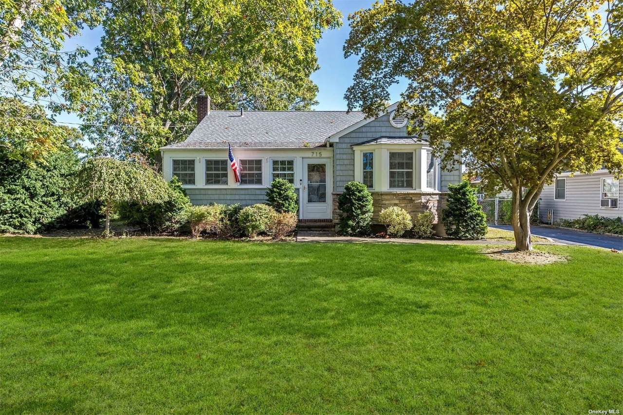 715 Chester Road - Photo 1