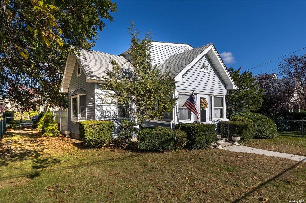 691 Lowell Place - Photo 1