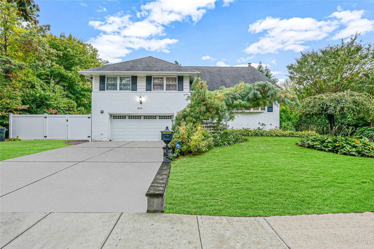 633 Nelson Place - Photo 1