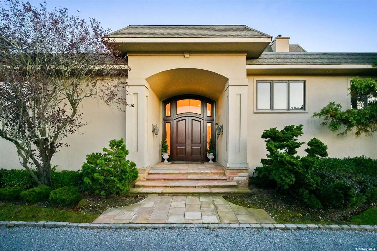 211 Causeway - Photo 1