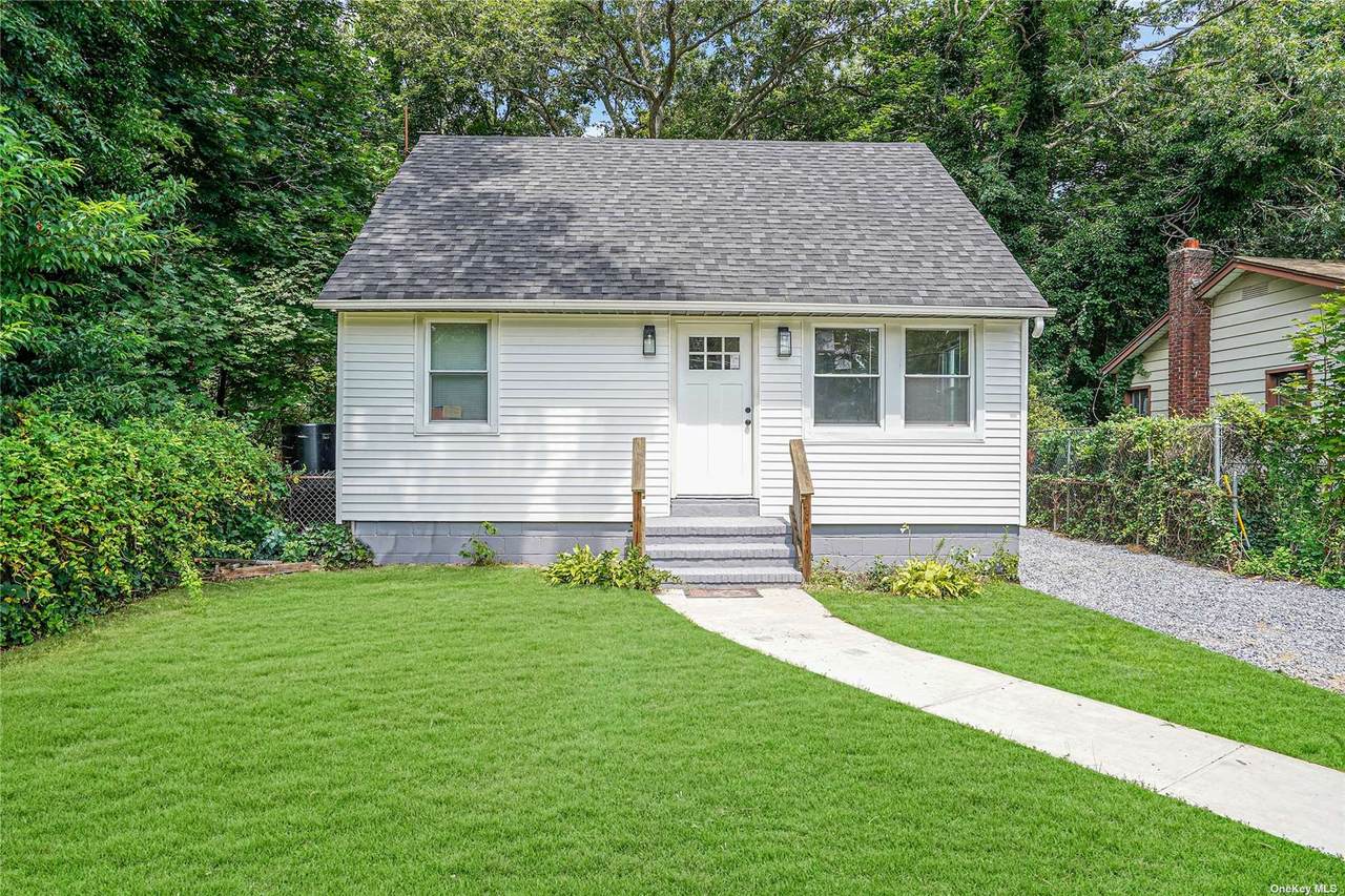 67 Grand Boulevard - Photo 1
