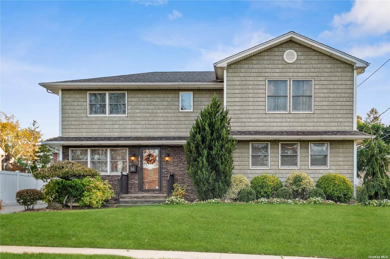 2932 Campbell Avenue - Photo 1