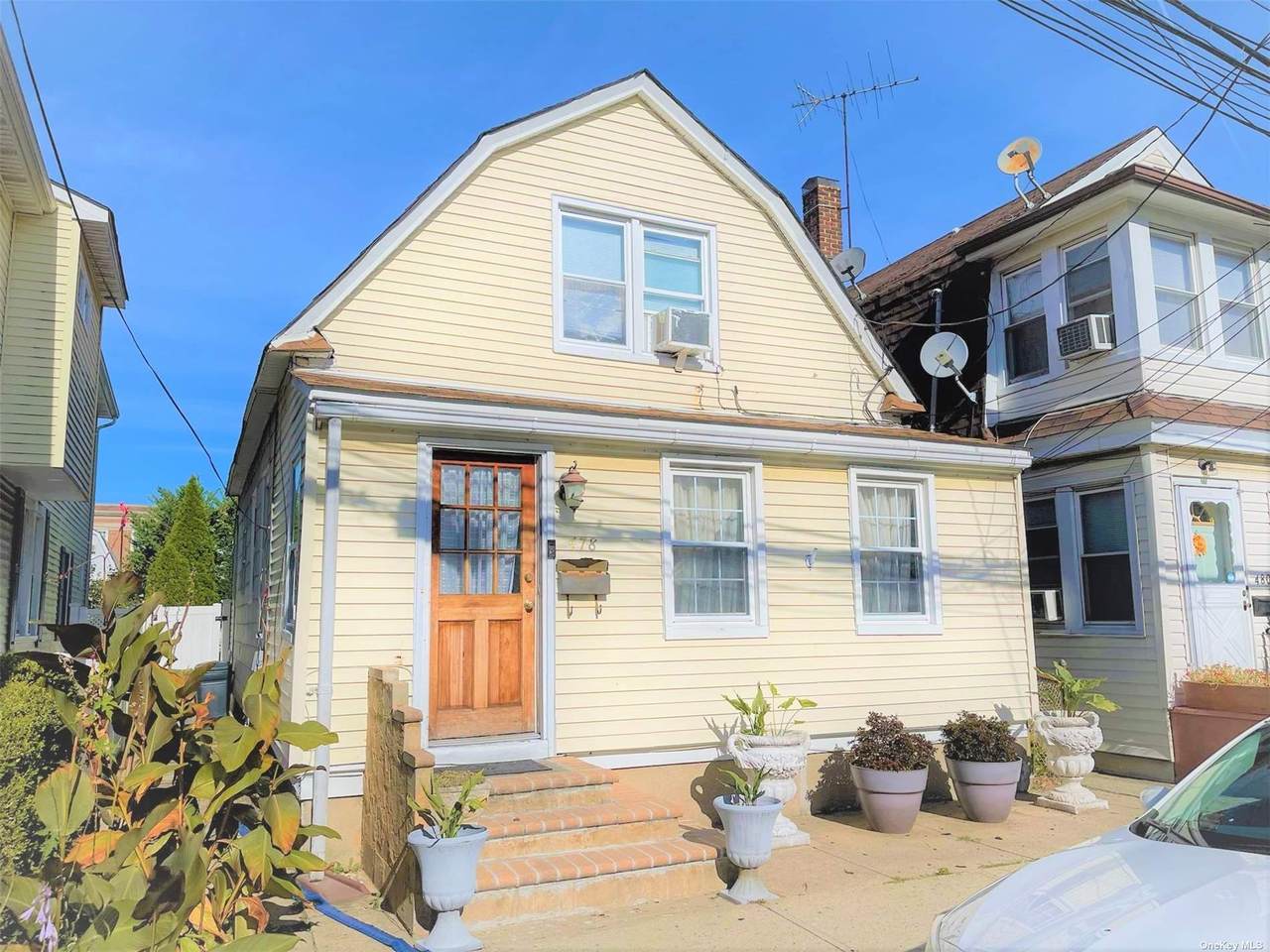 478 Court Avenue - Photo 1