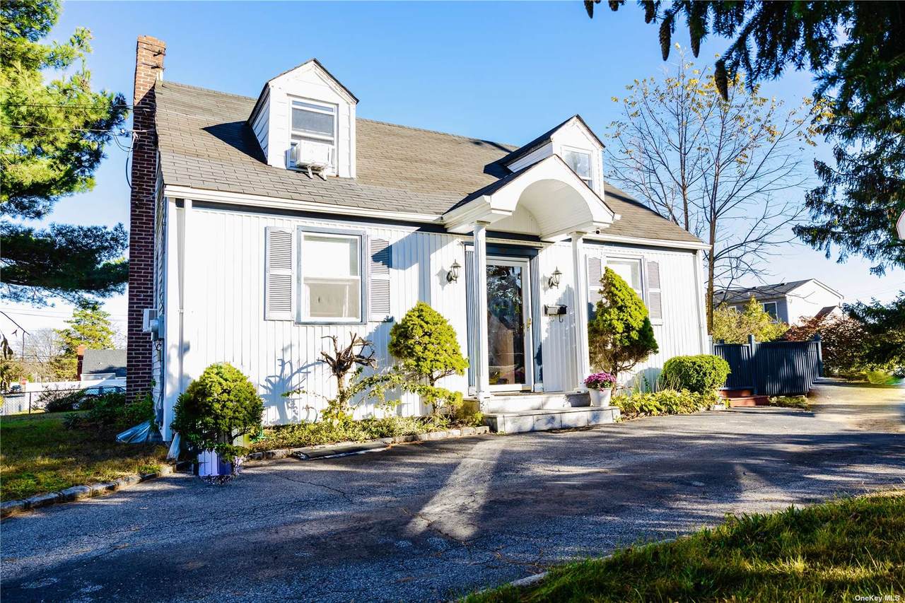 100 Gardner Avenue - Photo 1