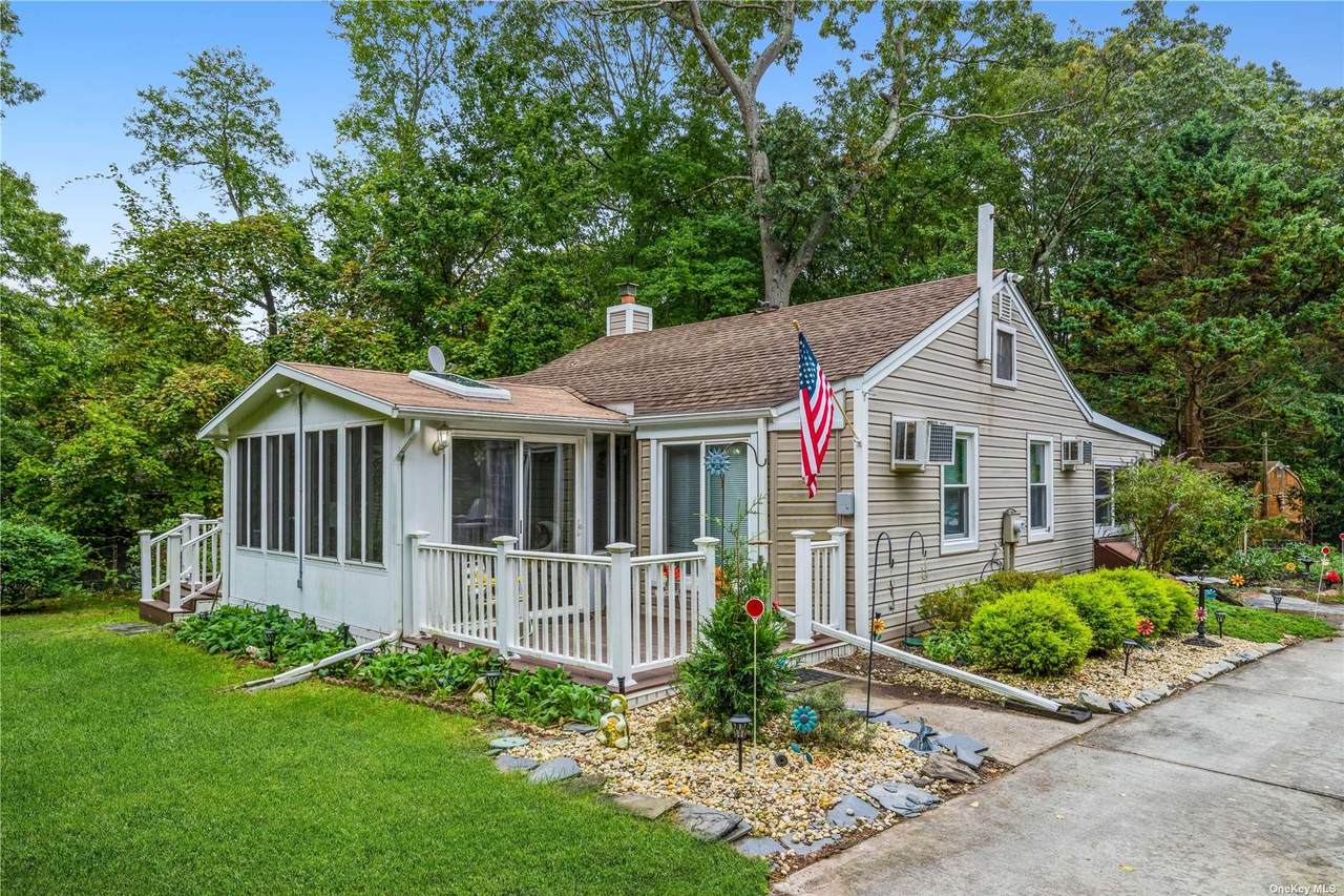 684 Granny Road - Photo 1