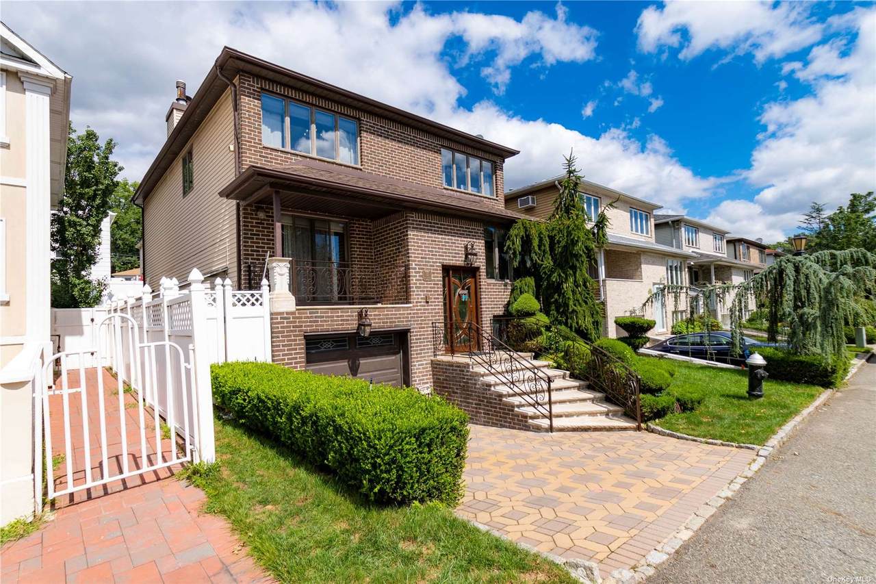 12 Greenway Drive - Photo 1
