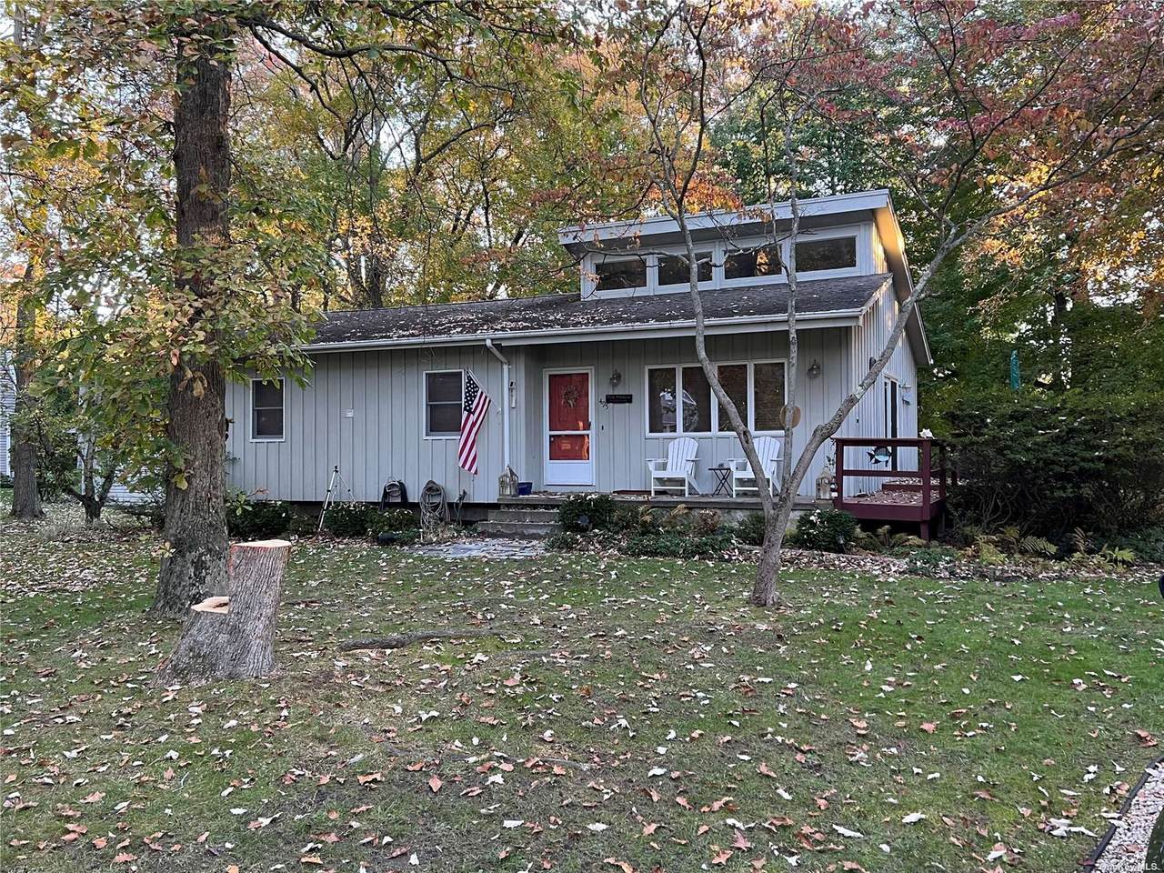 495 Dolphin Drive - Photo 1