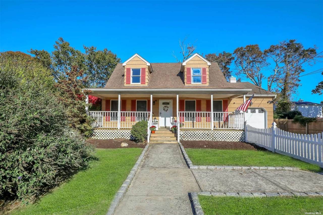 37 Stanley Drive - Photo 1