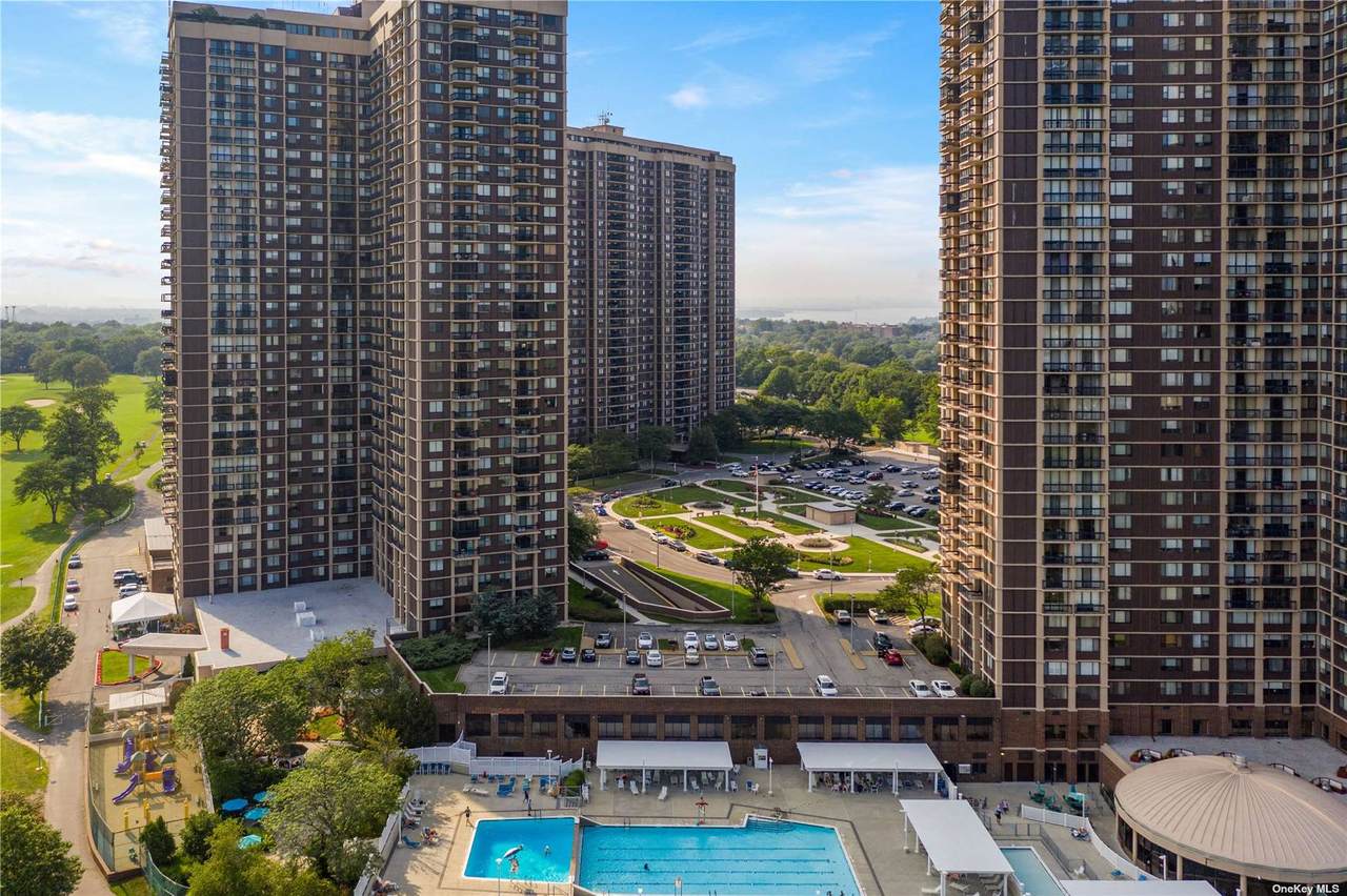 26910 Grand Central Parkway - Photo 1