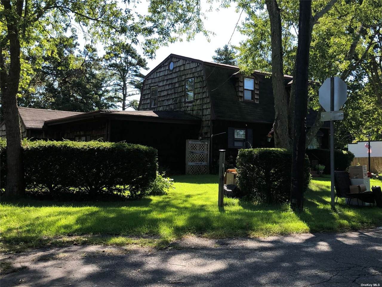 1381 Gardiner Drive - Photo 1