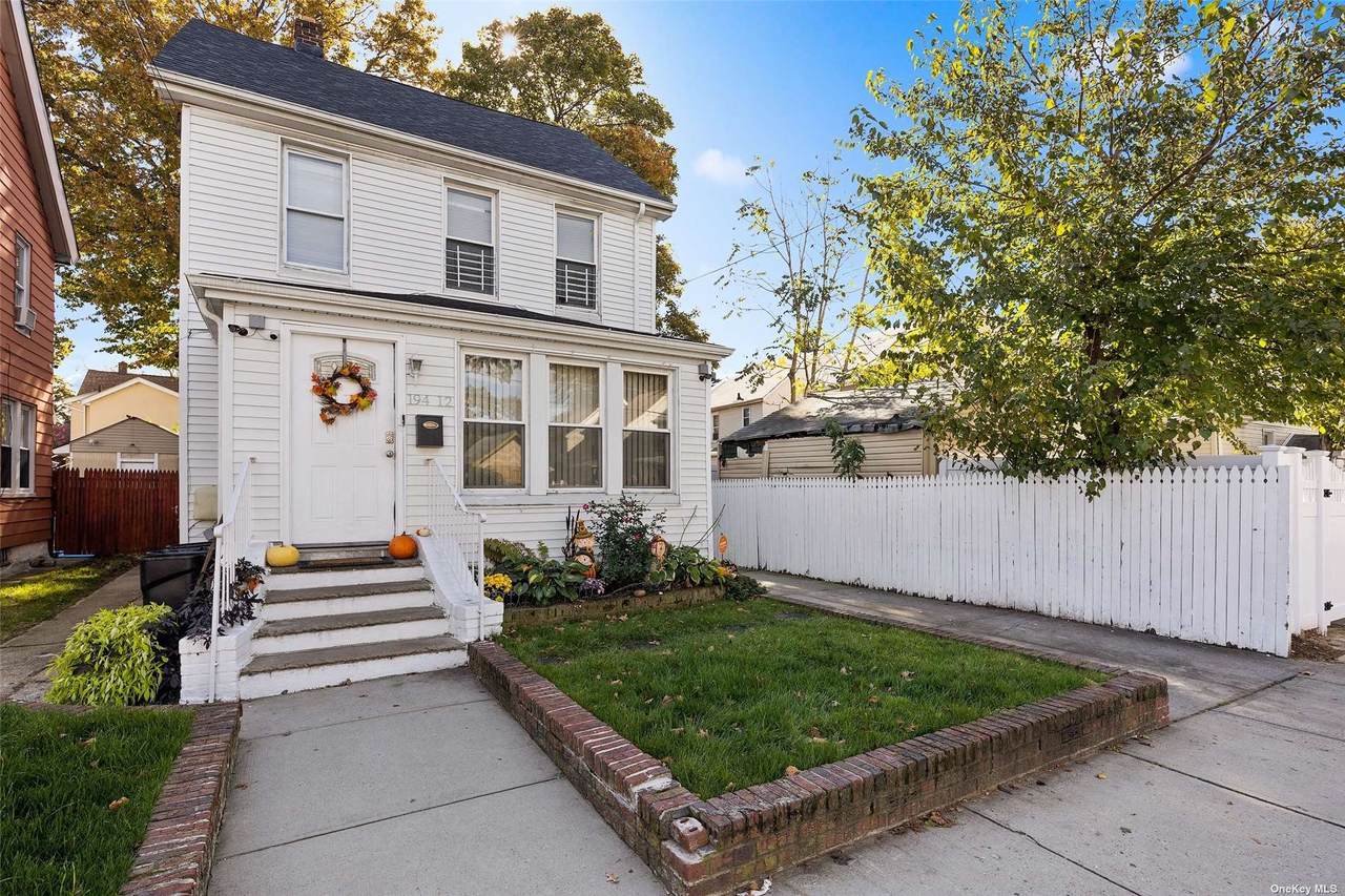 194-12 Murdock Avenue - Photo 1