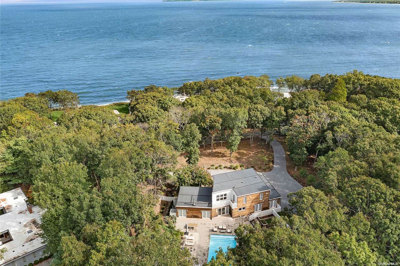 43 Hedges Banks Drive - Photo 1