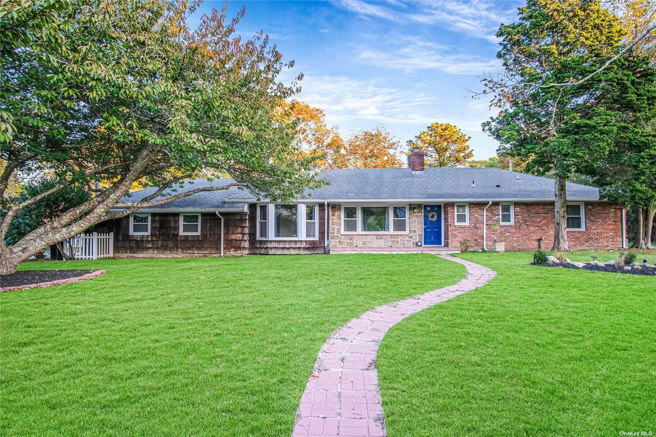 10 Lenape Road - Photo 1
