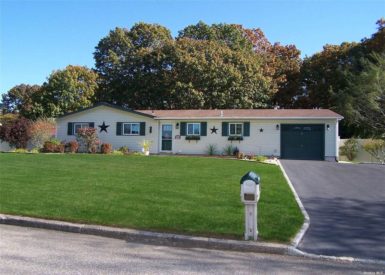 167 8th Avenue - Photo 1