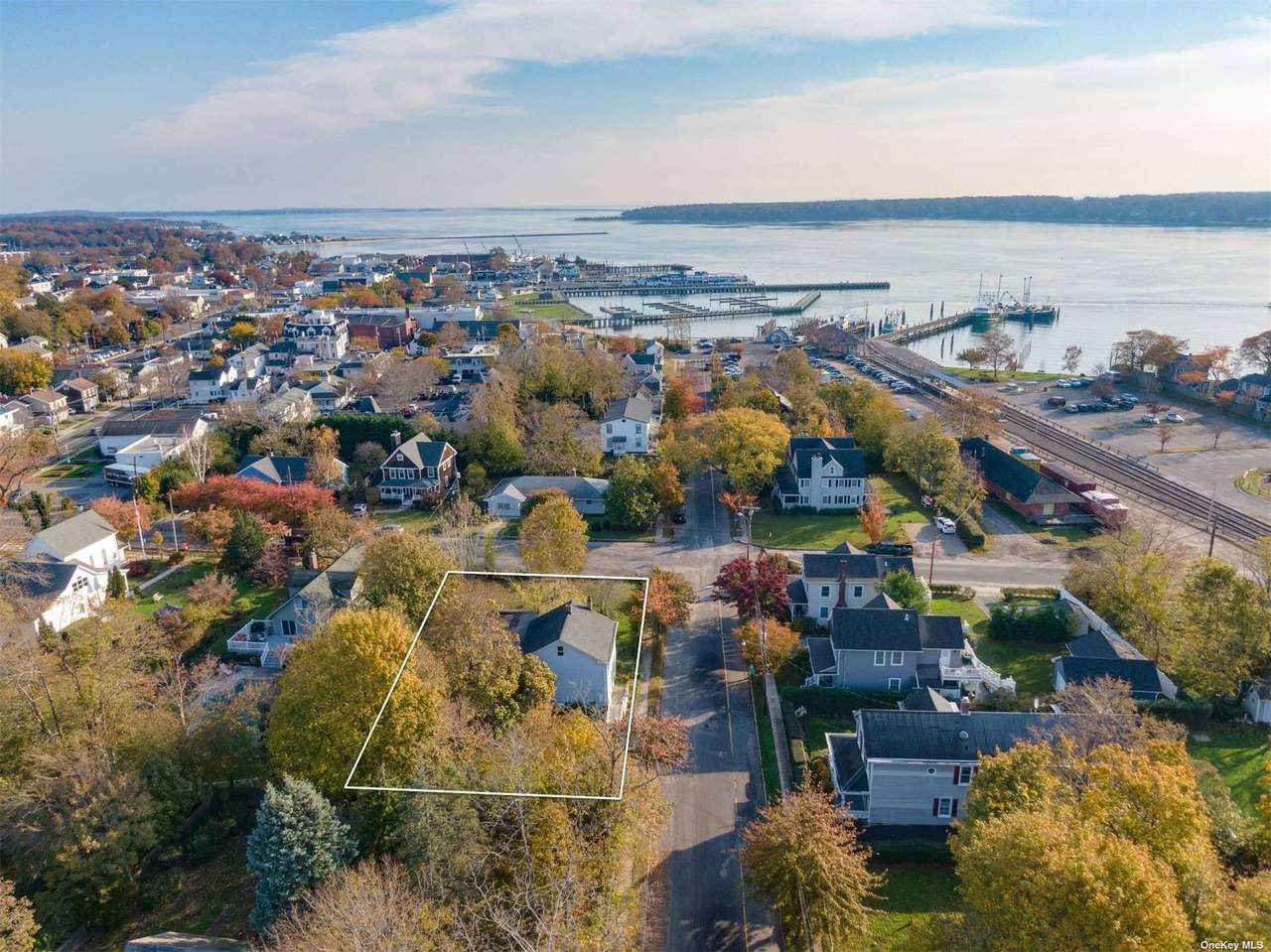 408 Wiggins Street - Photo 1