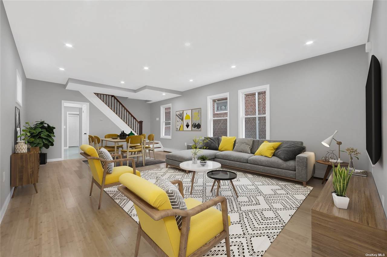 85-03 Myrtle Avenue - Photo 1