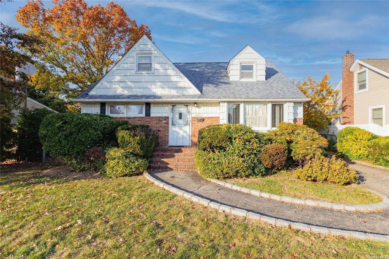 3637 Sherry Avenue - Photo 1