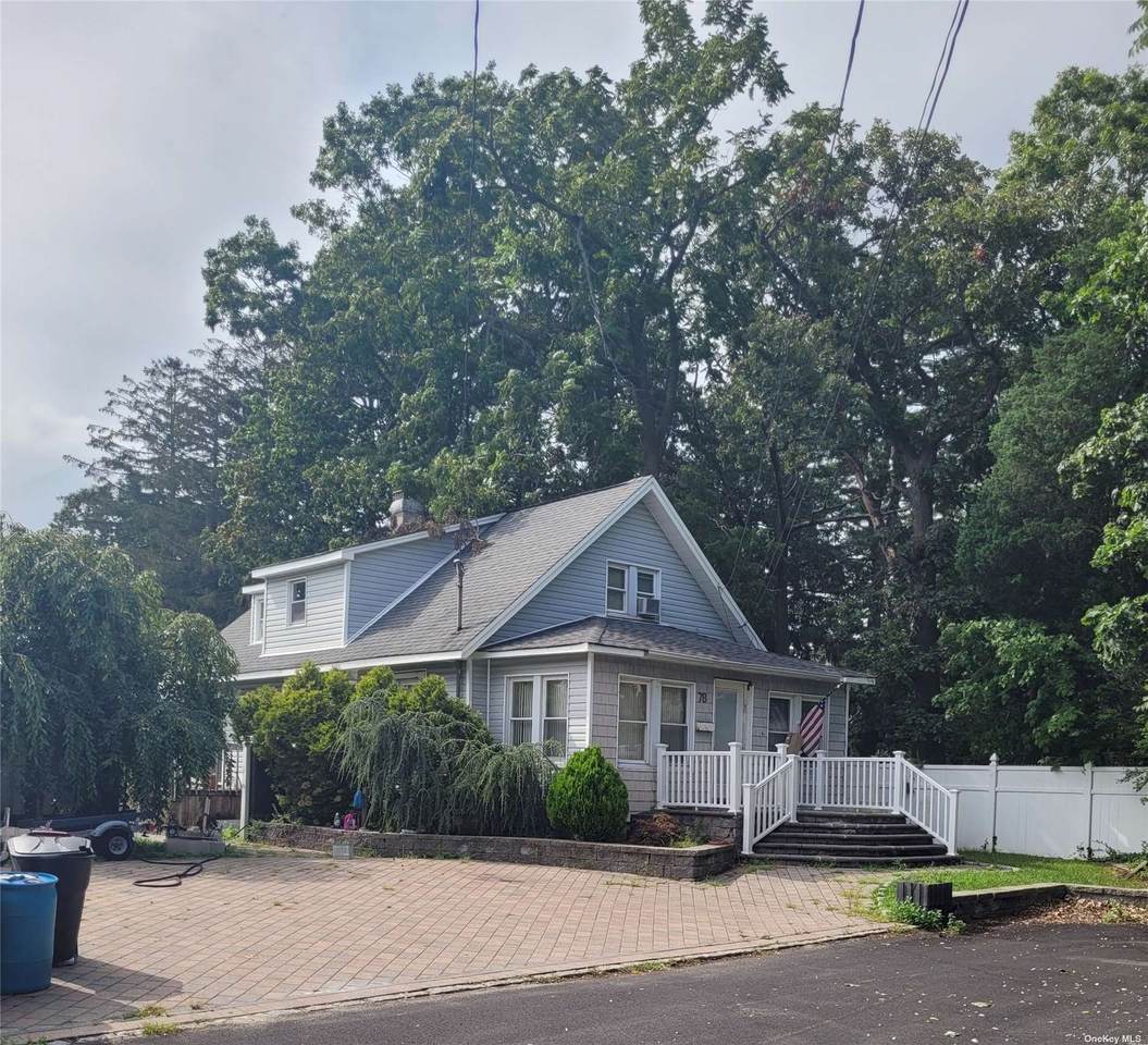 78 Whittier Avenue - Photo 1