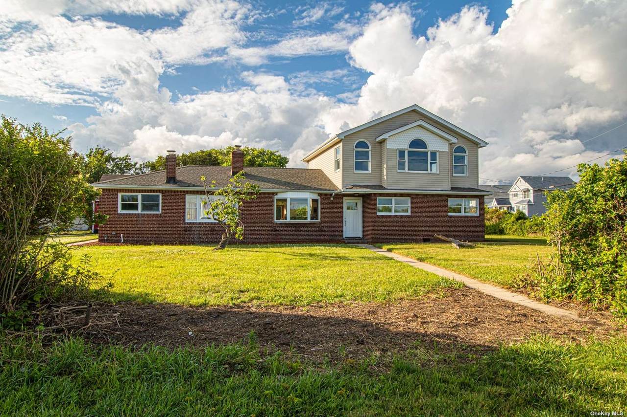 855 Granada Parkway - Photo 1