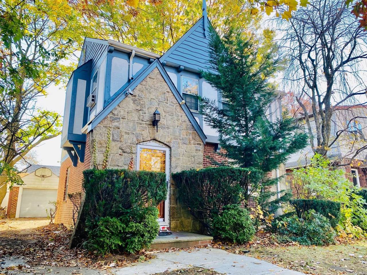 176-80 80th Road - Photo 1
