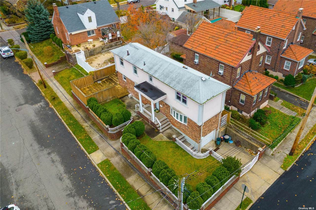 13904 13th Avenue - Photo 1