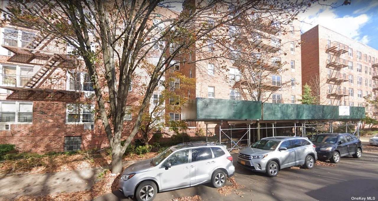 46-01 39th Avenue - Photo 1