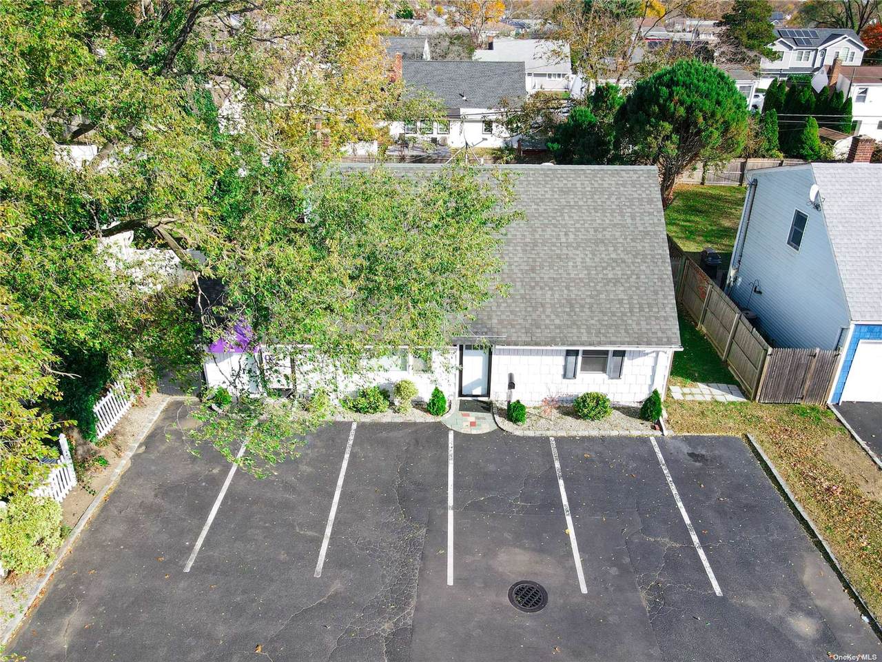 316 Hicksville Road - Photo 1