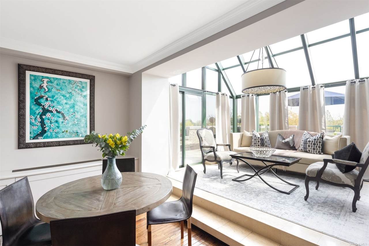 100 Hilton Avenue - Photo 1
