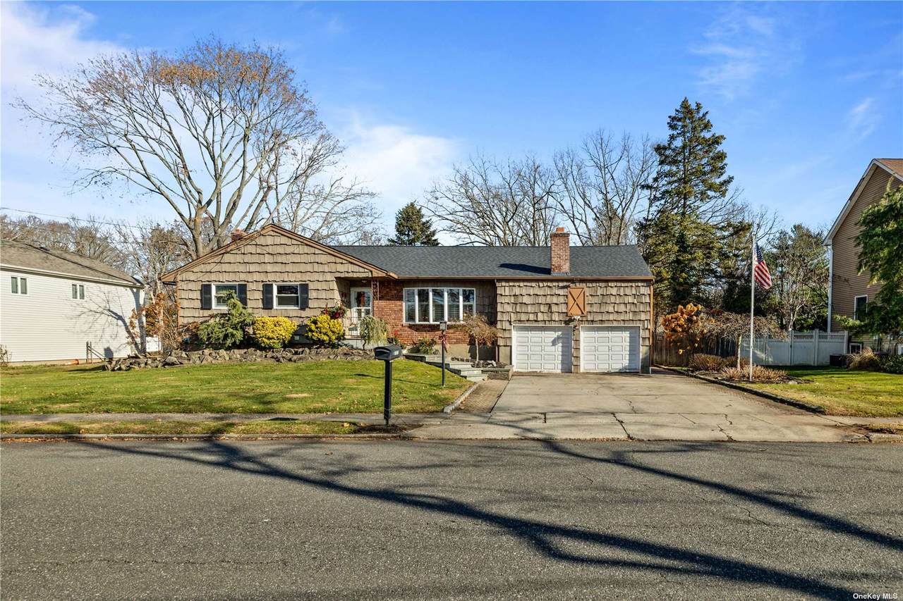 1023 Westminster Avenue - Photo 1