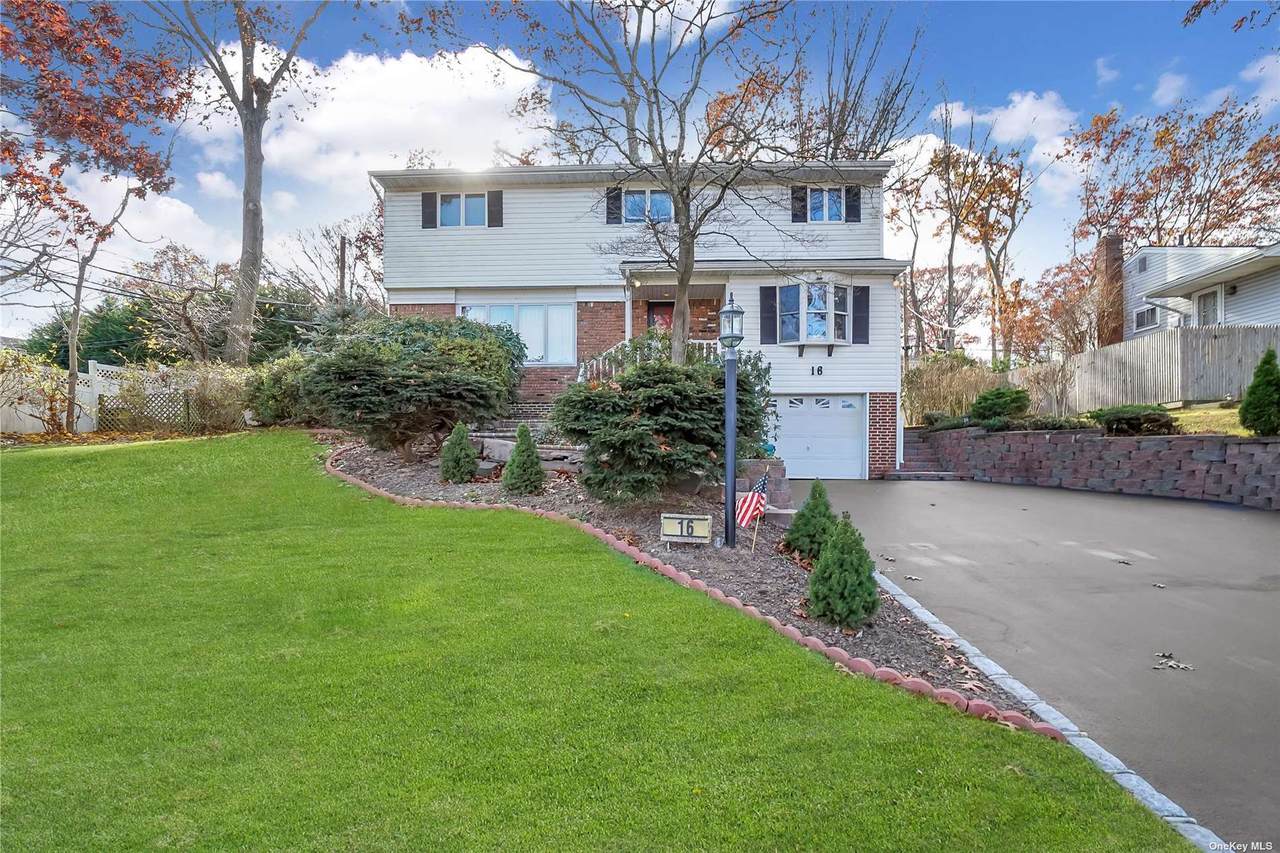 16 Robin Drive - Photo 1