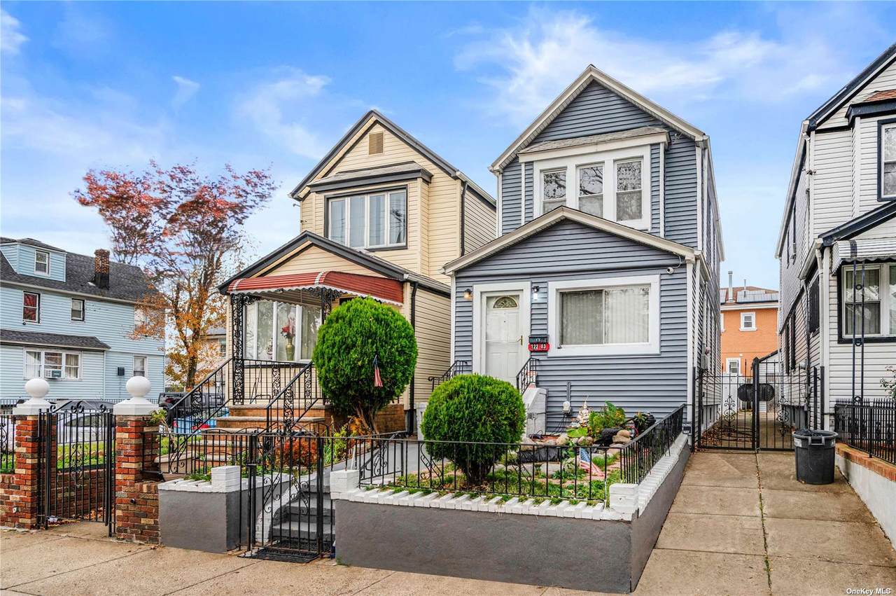 122-03 111th Avenue - Photo 1