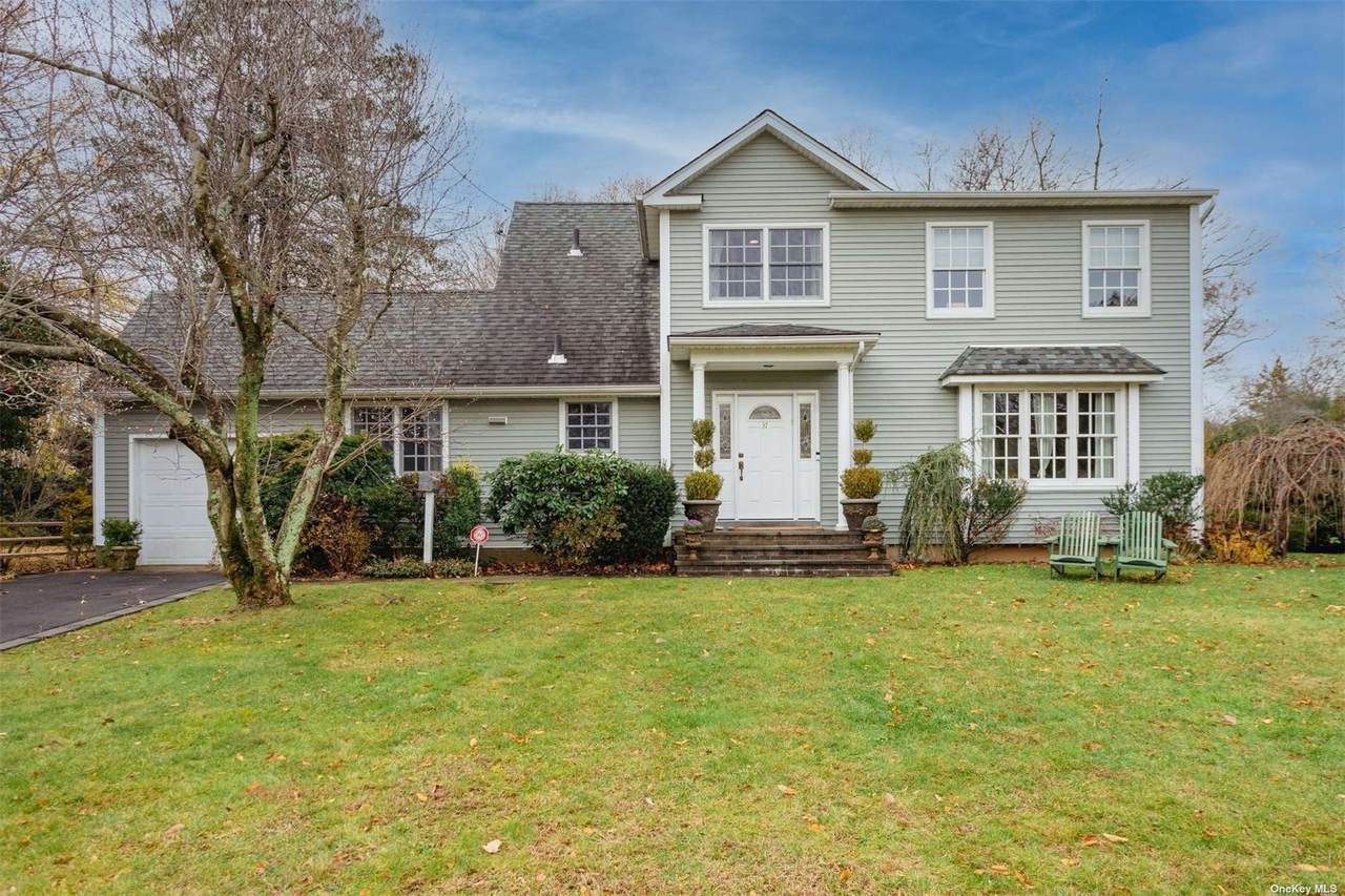 37 Carnegie Avenue - Photo 1